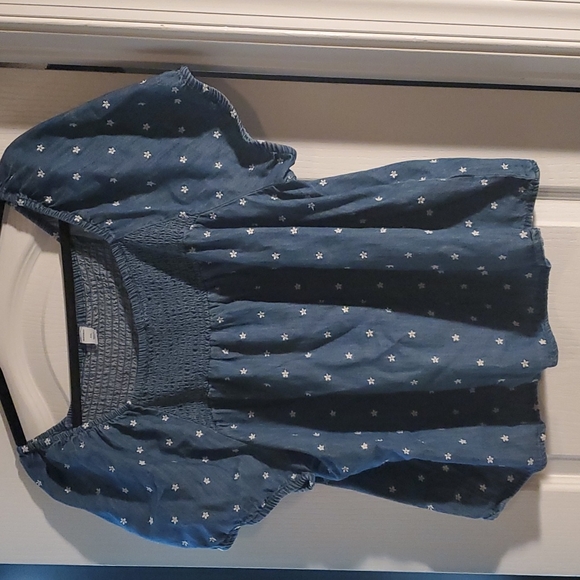 Old Navy Chambray Blue Floral Embroidered Peasant Top XXL - Picture 2 of 2